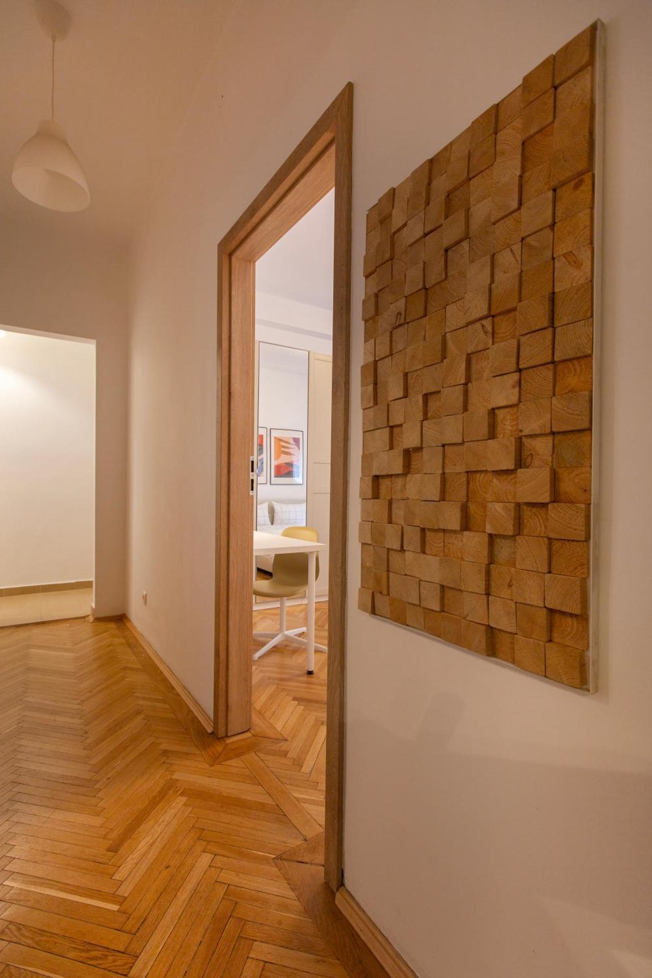 Ultracentral Hong Kong 3 Bdrm Apartment Бухарест Екстер'єр фото