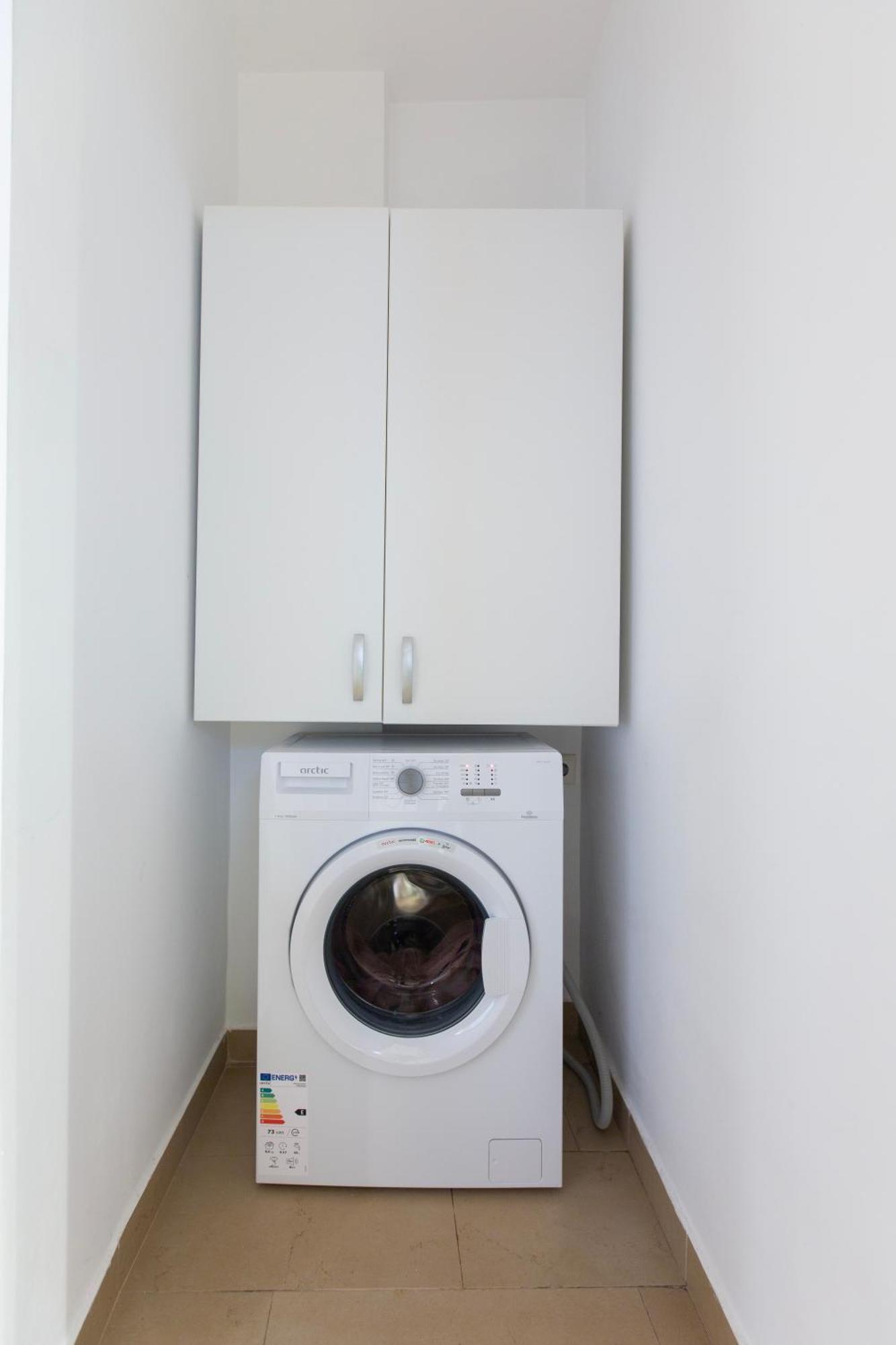 Ultracentral Hong Kong 3 Bdrm Apartment Бухарест Екстер'єр фото