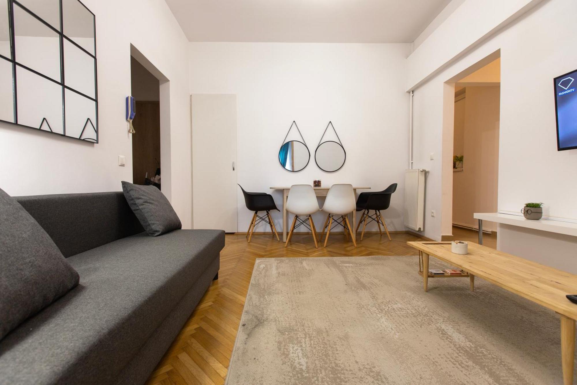 Ultracentral Hong Kong 3 Bdrm Apartment Бухарест Екстер'єр фото