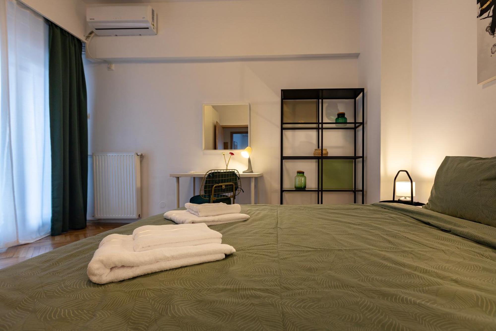 Ultracentral Hong Kong 3 Bdrm Apartment Бухарест Екстер'єр фото