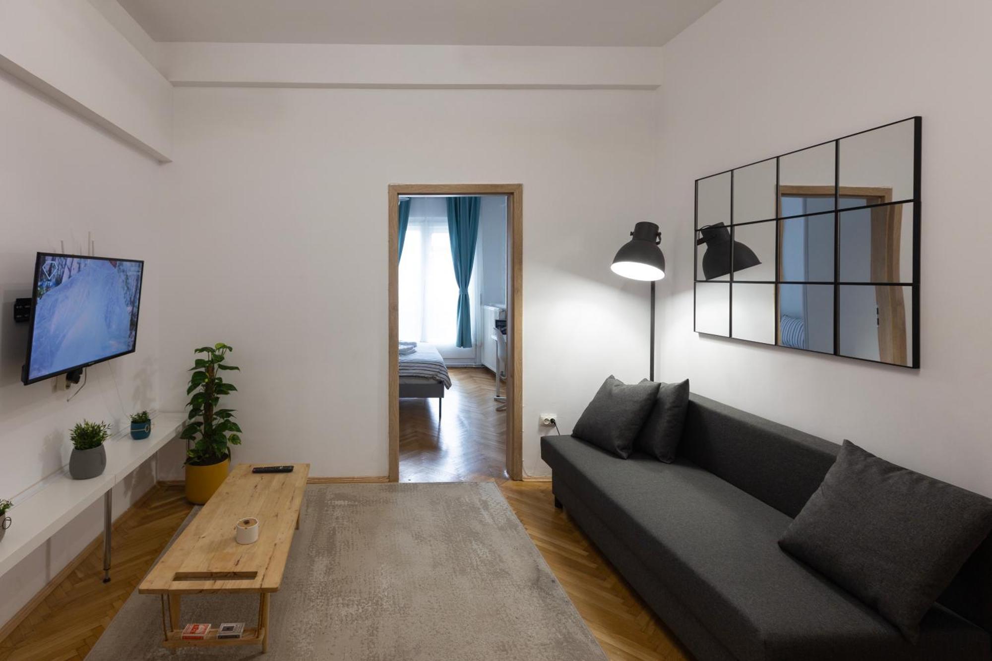 Ultracentral Hong Kong 3 Bdrm Apartment Бухарест Екстер'єр фото